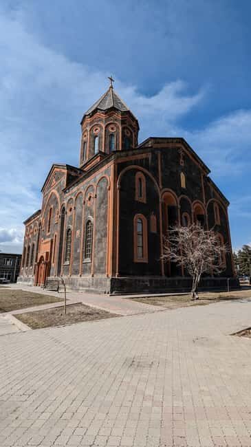 Gyumri: Private Guided Walking Tour By A Local Guide - Why Choose This Tour?