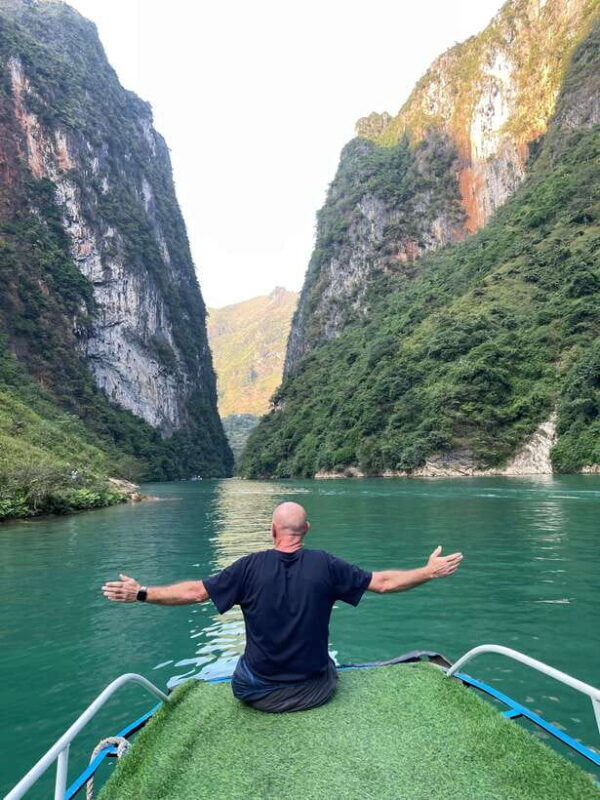 ha-giang-3-day-guided-car-tour-with-homestay