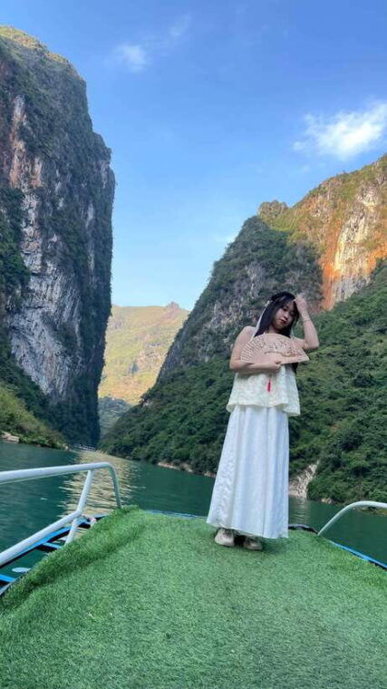 ha-giang-3-day-guided-car-tour-with-homestay