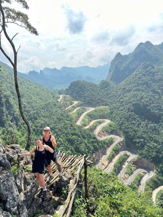 ha-giang-cao-bang-6-days-motorbike-tour-with-rider