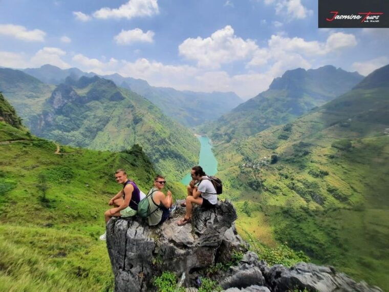 ha-giang-loop-3-days-easy-rider-with-jasmine-tour