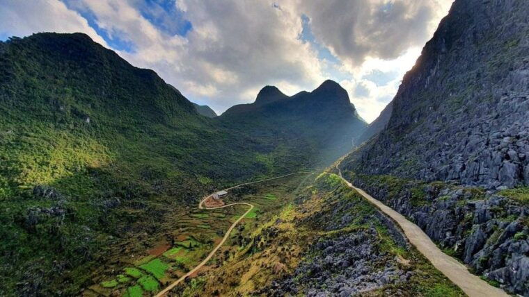ha-giang-loop-easy-rider-motorbike-tour-in-3d3n
