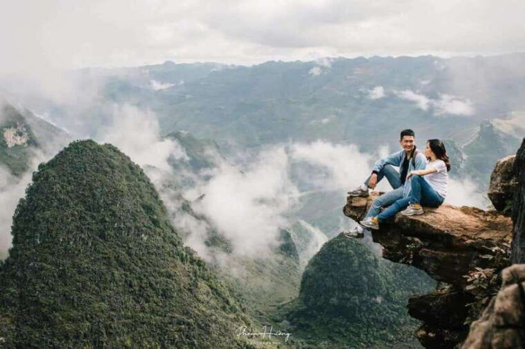 ha-giang-loop-motorbike-tour-3d2n-tour-with-time-travel