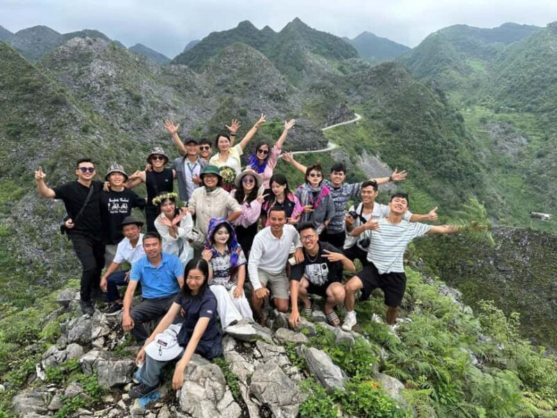 Ha Giang Private Jeep: Khuoi My Village & Emerald Waterfall - Transport and Group Size