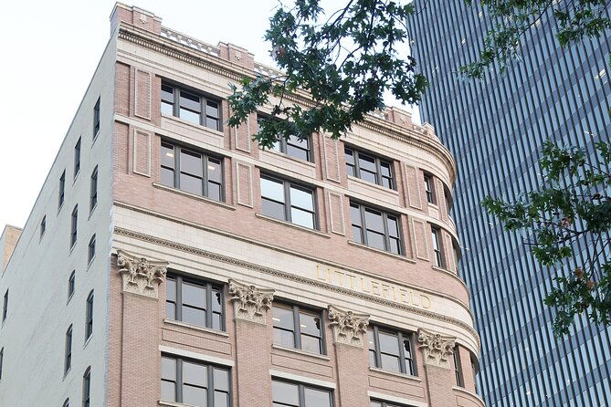 ha-ha-haunted-austin-walking-ghost-tour