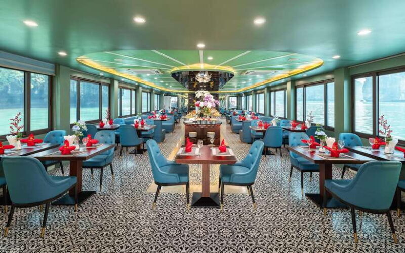 Ha Long & Bai Tu Long bay cruise wt Kayakking & buffet lunch - Exploring Sung Sot Cave