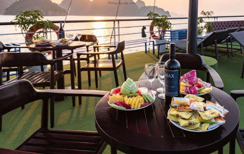 ha-long-bay-1-day-kayak-swim-surprise-cave-titov-island