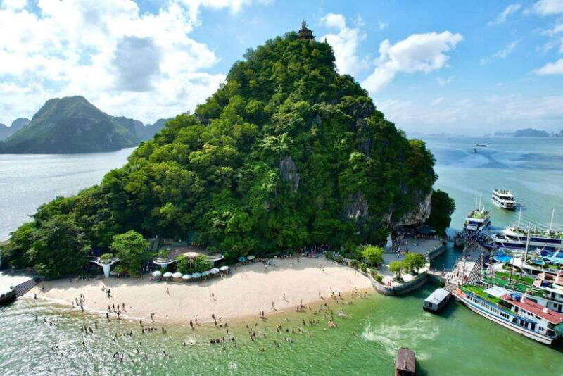 ha-long-bay-1-day-kayak-swim-surprise-cave-titov-island