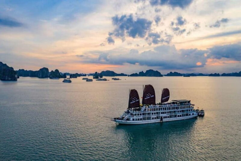Ha Long Bay Cruise 3D2N with Balcony Cabin, Caves & Island - Key Points