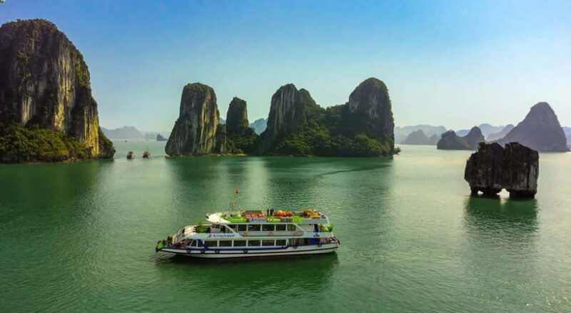 ha-long-bay-day-trip-with-best-price