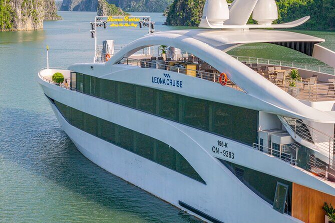 Ha Long Bay Full Day Luxury Cruise on Leona 5 Star with Jacuzzi - Who Should Consider This Tour?