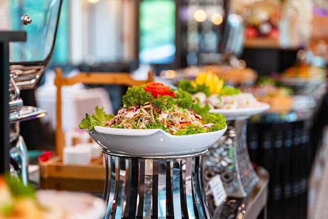 [Ha Long Bay] Luxury Cruise Day Tour From Hanoi, Buffet & Jacuzzi - Is This Tour Right for You?