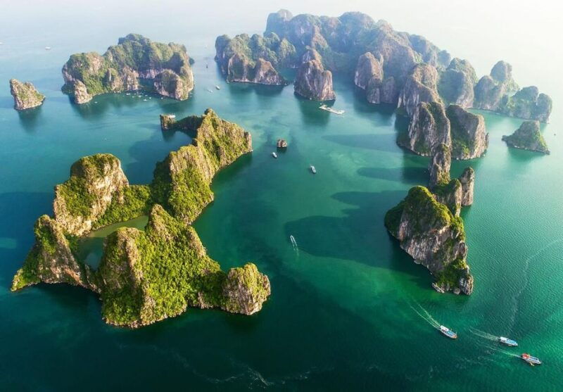 ha-long-bay-luxury-day-cruisebuffet-lunch-titopcavekayak