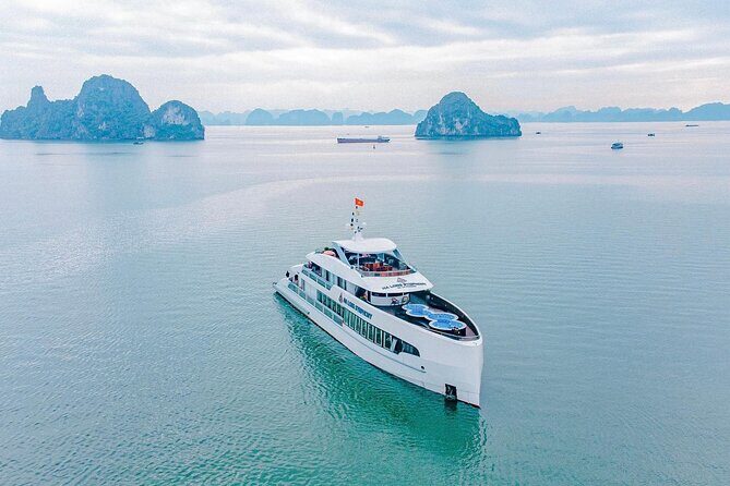 Ha Long Bay Symphony: Luxurious Day Cruise with Delectable Lunch - Key Points