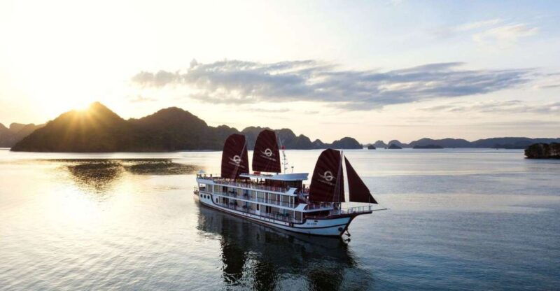 ha-long-lan-ha-bays-2-day-cruise-with-meals-kayaking