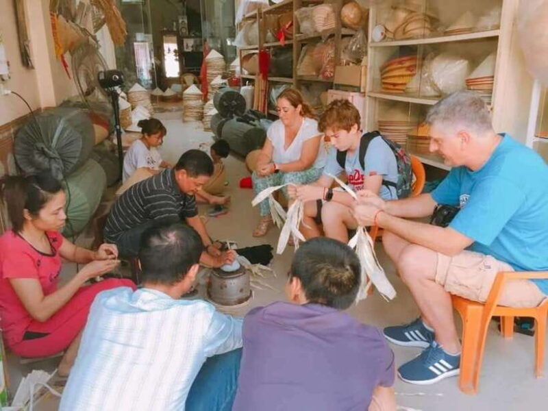 ha-noi-a-tour-of-the-conical-hat-and-incense-villages