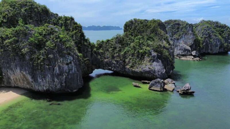 Ha Noi/Cat Ba: Lan Ha bay-Viet Hai village Cycling, Kayaking - How Does It Compare in Value?