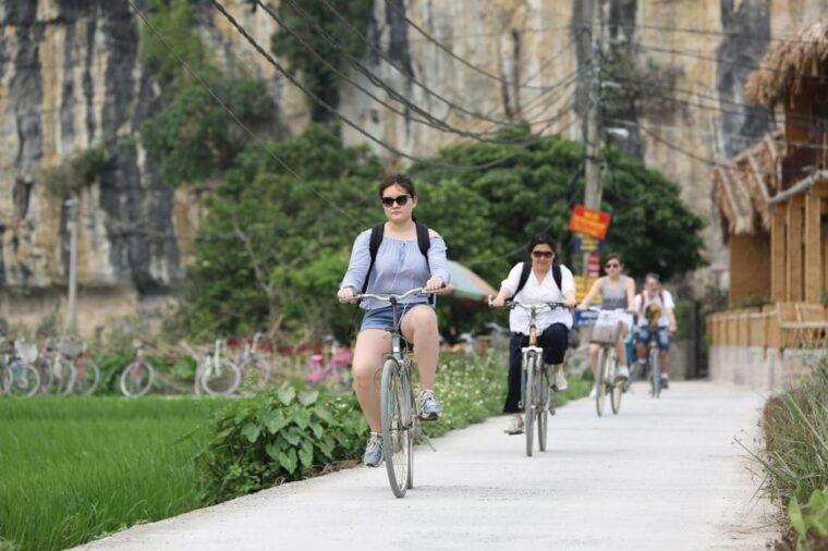 ha-noi-hoa-lu-tam-coc-mua-cave-buffet-lunch-cycling