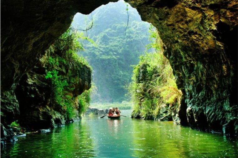 ha-noi-hoa-lu-trang-an-mua-cave-buffet-lunch-cycling