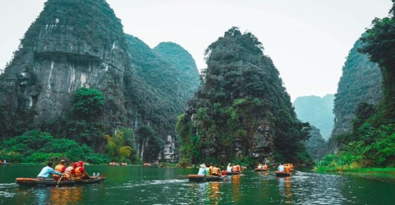 Ha Noi/Ninh Binh : Hoa Lu - Trang An- Mua Cave 1 day trip - Key Points