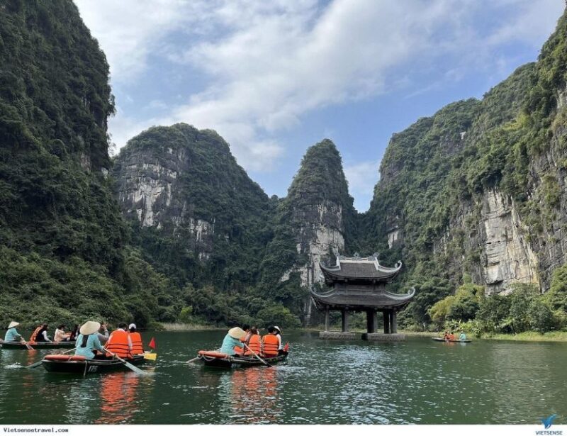 Ha Noi/Ninh Binh : Hoa Lu - Trang An- Mua Cave 1 day trip - How the Tour Comes Together: A Breakdown of the Itinerary
