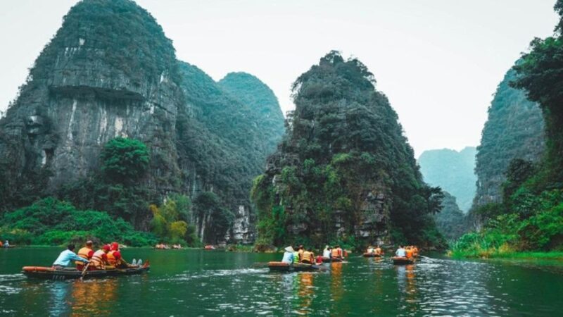 Ha Noi/Ninh Binh : Hoa Lu - Trang An- Mua Cave 1 day trip - The Value of the Tour