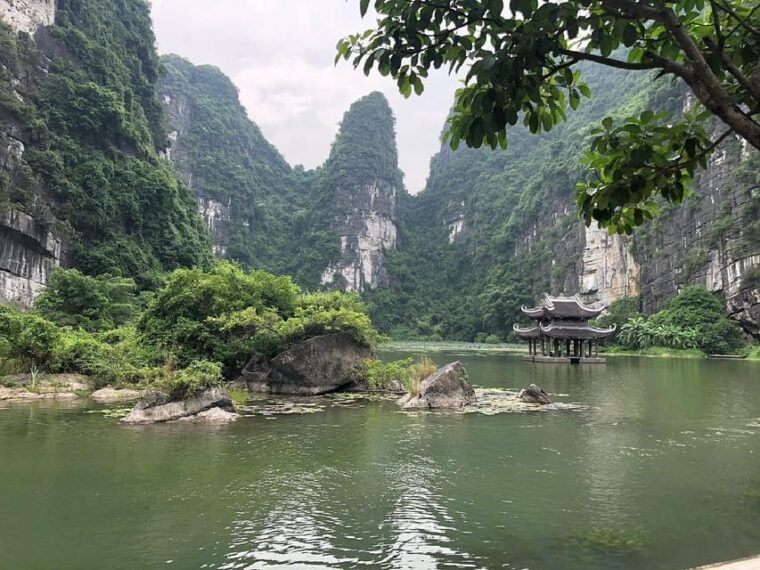 ha-noi-ninh-binh-hoa-lu-trang-an-mua-cave-cycling