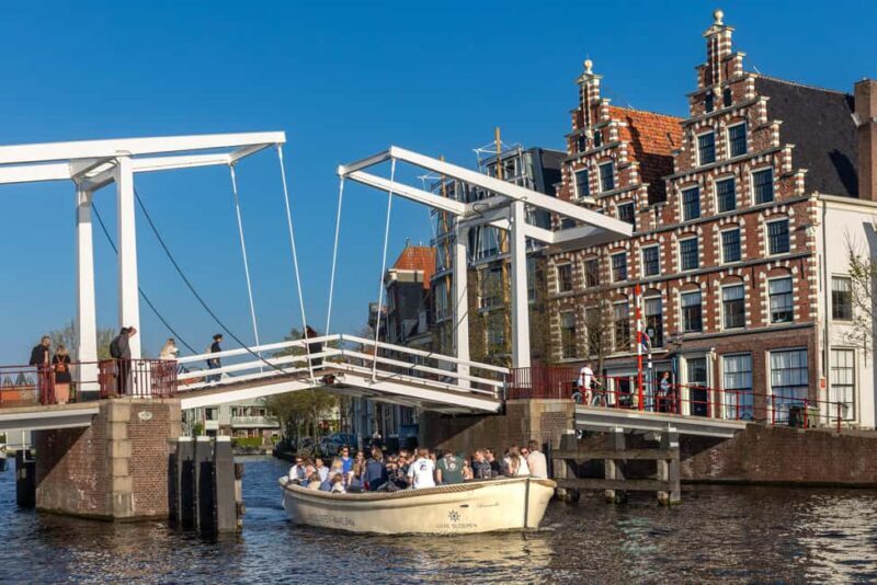 Haarlem: Unlimited Drinks City Cruise - Discovering Haarlem from the Water: A Practical Overview  