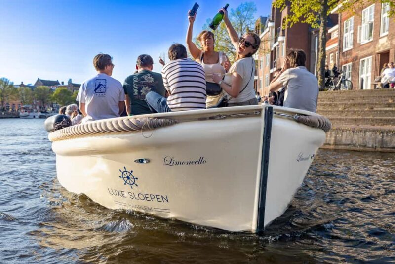 Haarlem: Unlimited Drinks City Cruise - In-Depth: What You Can Expect on the Tour  