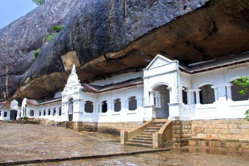 habarana-polonnaruwa-sigiriya-and-dambulla-day-tour