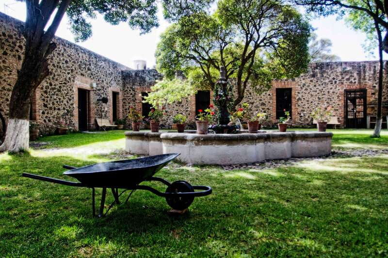 hacienda-tochatlaco-historical-visit-inside-the-main-house