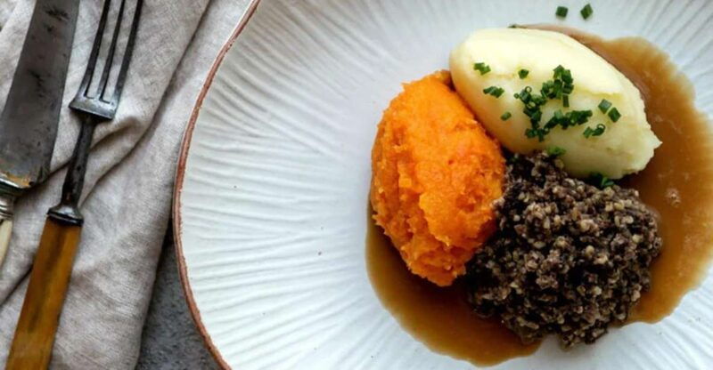 haggis-paired-with-whisky-gins-in-56-north-distillery