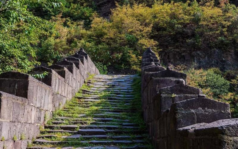 Haghpat, Sanahin & Odzun, Mendz Er or Zarni - Parni Caves - FAQ