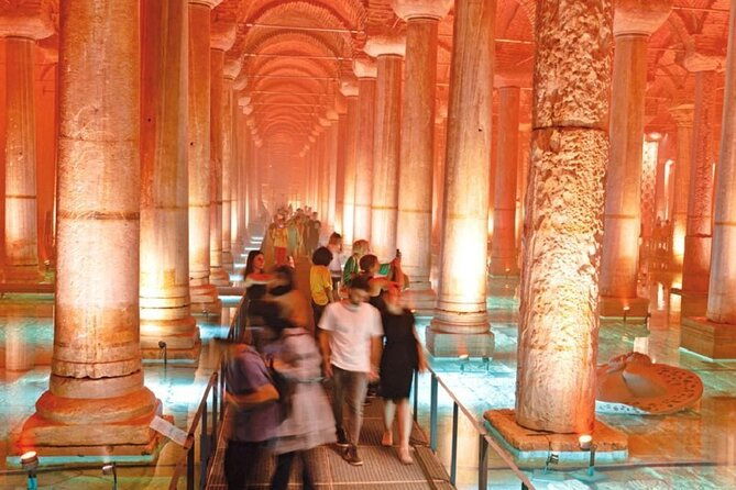 hagia-sophia-basilica-cistern-grand-bazaar-skip-the-ticket-line