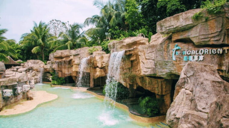 haikou-guanlan-lake-hot-spring-valley-water-park