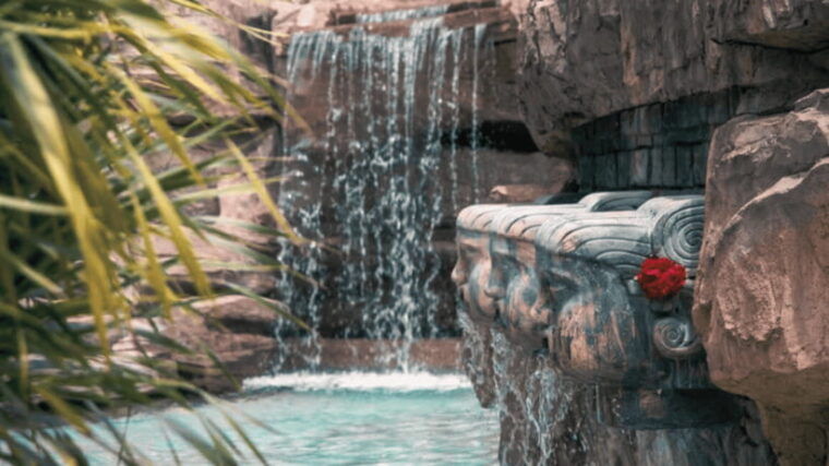 haikou-guanlan-lake-hot-spring-valley-water-park