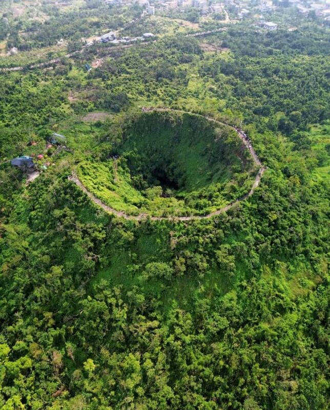 Haikou Local Life: Natural Volcano, Wetlands & Old Markets - Key Points