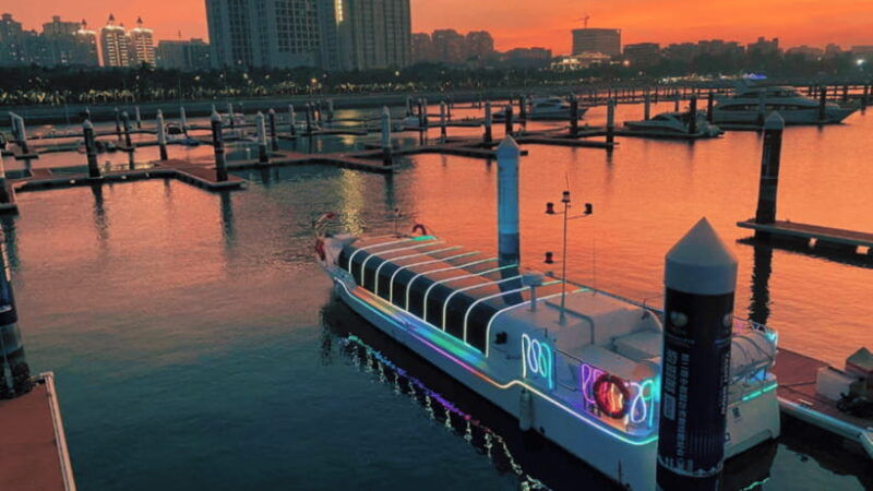 haikou-night-cruise-on-the-nanhai-pearl-ship-at-haikou-bay