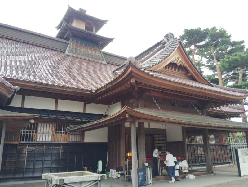 Hakodate: Goryokaku Star Fort & Tower Guided History Tour - The Sum Up