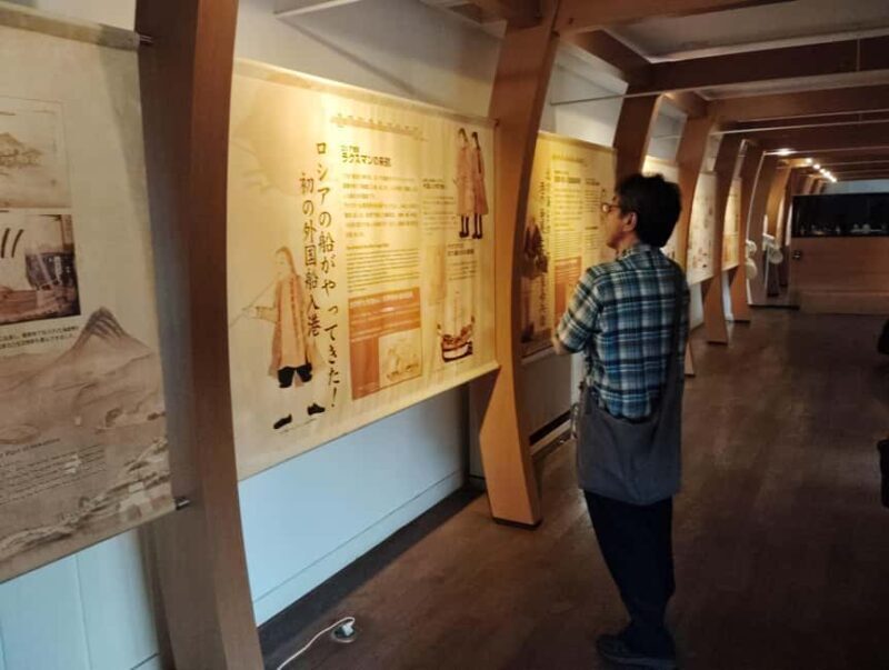 Hakodate: Historic Port Walk & Mt. Hakodate Ropeway Tour - Key Points