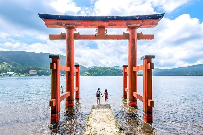 Hakone & Mount Fuji Day Trip:Lake Ashi Torii Gate & Oshino Hakkai - Exploring the Hakone & Mount Fuji Day Trip: Lakes, Volcanoes, and Iconic Scenes