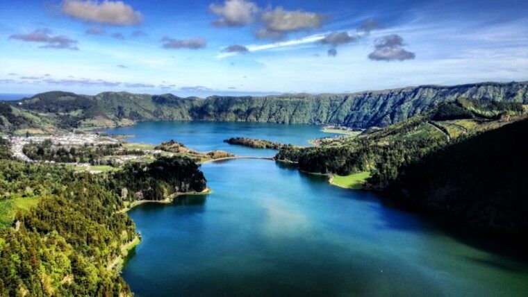 half-day-4x4-tour-sete-cidades-off-the-beaten-track