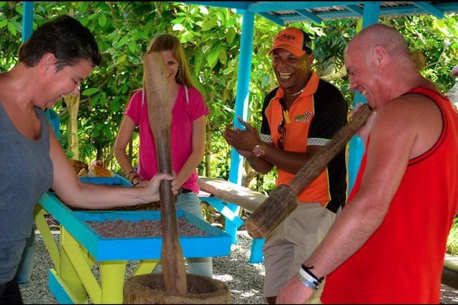 half-day-adventure-4x4-atv-water-cave-and-dominican-culture