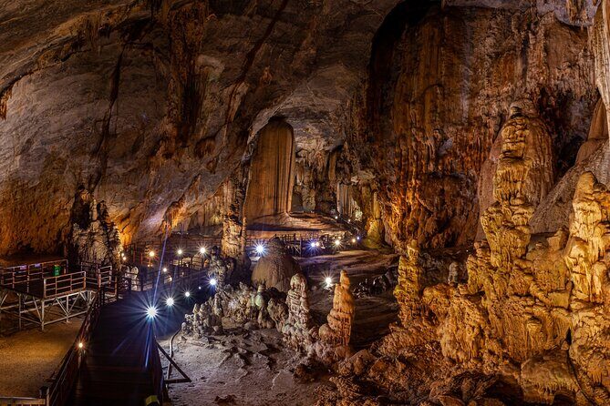 Half Day Adventure to Paradise Cave - The Experience in Detail