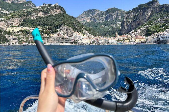 half-day-amalfi-coast-boat-and-snorkeling-tour-in-small-group-2
