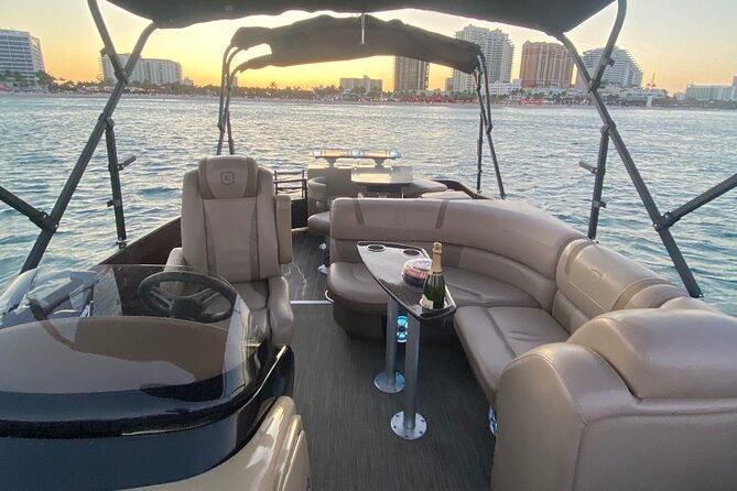 half-day-aqua-patio-party-pontoon-1-6-people