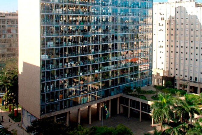 half-day-architecture-walking-tour-in-rio