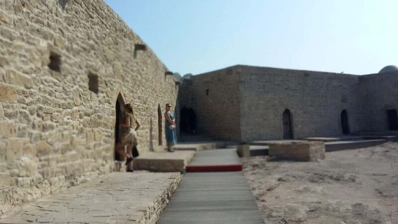 Half Day Ateshgah-Fire Temple & Yanardag-Fire Mountain tour - Exploring the Highlights in Detail