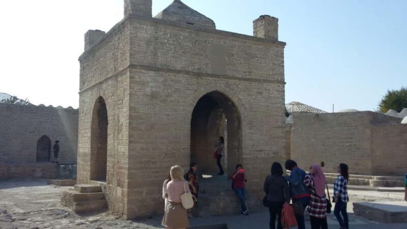 Half Day Ateshgah-Fire Temple & Yanardag-Fire Mountain tour - Who Will Love This Experience?