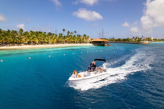 half-day-boat-rental-on-bonaire